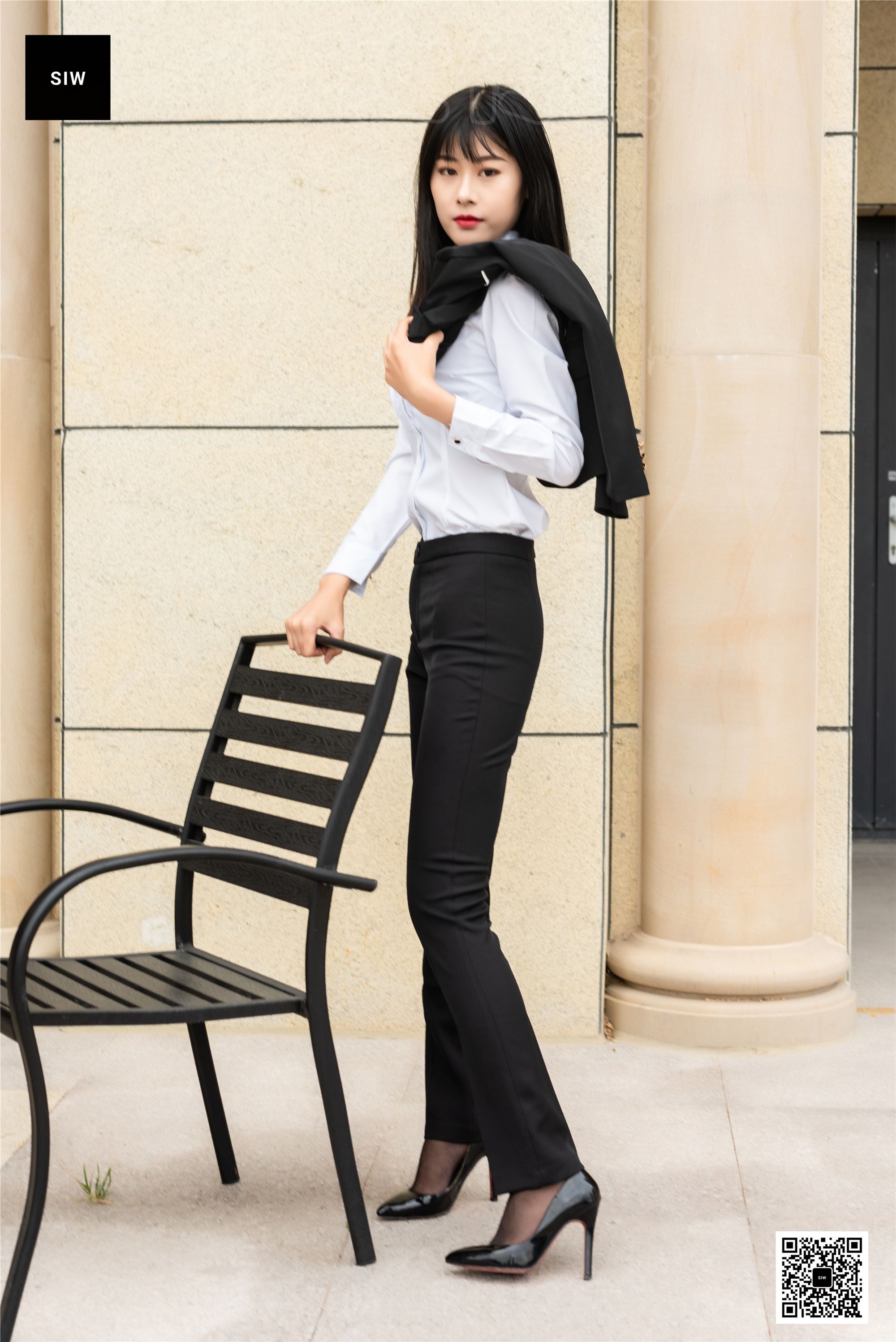 SIW斯文传媒 046 霸道总裁黑色西装三件套 - 龙哥